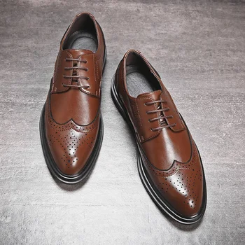 2020 męskie skórzane buty męskie eleganckie buty formalna poprawiny buty dla mężczyzn retro броги buty luksusowe męskie оксфорды